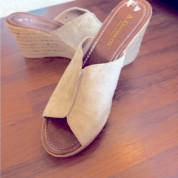 A Giannetti Italian Cork Wedge Stylish Tan Wedge Sandals Size 9 - Picture 2 of 8